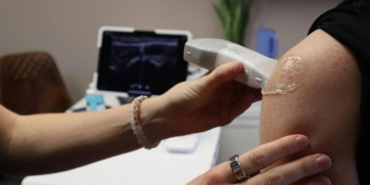 Canarialicitya nuevos ecógrafos para la Atención Hospitalaria