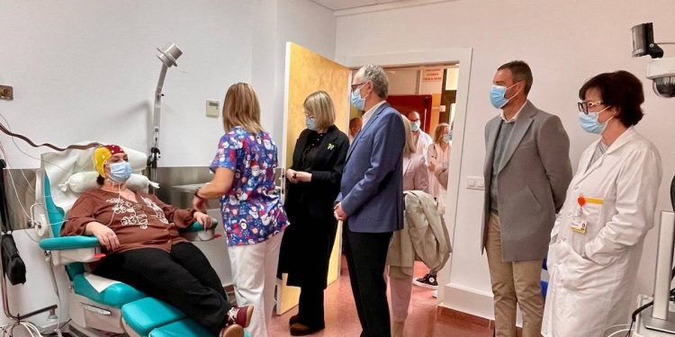 El Hospital de Caravaca, primero en Murcia en implantar el electroencefalograma por videoconsulta