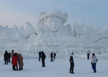 Arte y arquitectura efímeros para temperaturas bajo cero.