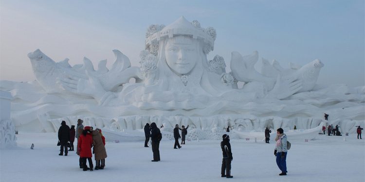 Arte y arquitectura efímeros para temperaturas bajo cero.