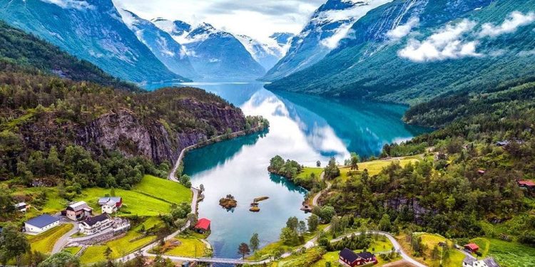 ¿Que tener en cuenta al contratar un seguro de viaje?