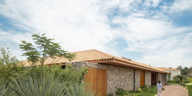 Casa Pedra / Escenario.AEC | Plataforma Arquitectura