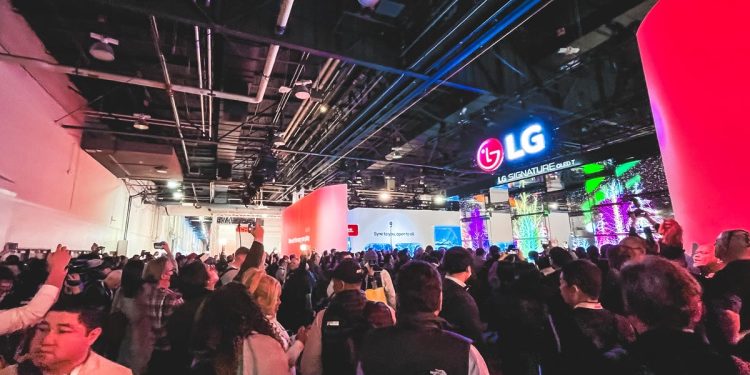 El televisor Micro RGB Evo de LG promete un mejor color en CES 2026