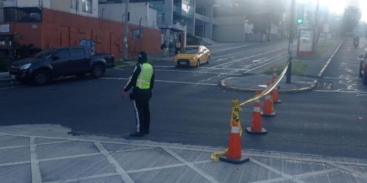 Cierres viales en Quito afectan el tránsito este 13 de diciembre de 2025