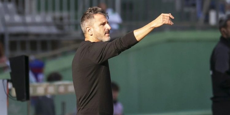Iván Ania, entre los entrenadores con mayor longevidad en Segunda División