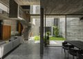 Casa de juegos cortada, doblada y plegable / Matharoo Associates