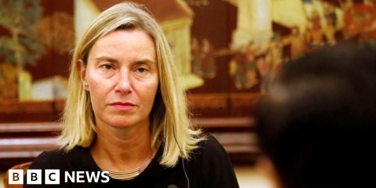 Ex alto diplomático de la UE acusado en investigación de fraude