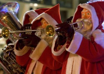 20 años después, 'The Christmas Invasion' sigue siendo el mejor especial de Navidad de 'Doctor Who'