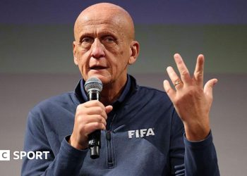 Los controles de córner del VAR no causarán retrasos: el jefe de árbitros Pierluigi Collina