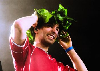 España quiere un pisito en la calle Elfo