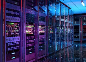 Los efectos desproporcionados de los centros de datos de IA en las comunidades locales y qué se puede hacer al respecto