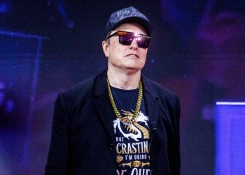 Según se informa, el jefe de gabinete de Trump habló sobre Elon Musk y las drogas en Vanity Fair