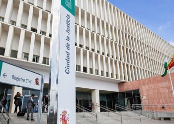 ABUSOS SEXUALES | Condenado a once años de cárcel por abusar de su hijastra menor de edad en Málaga