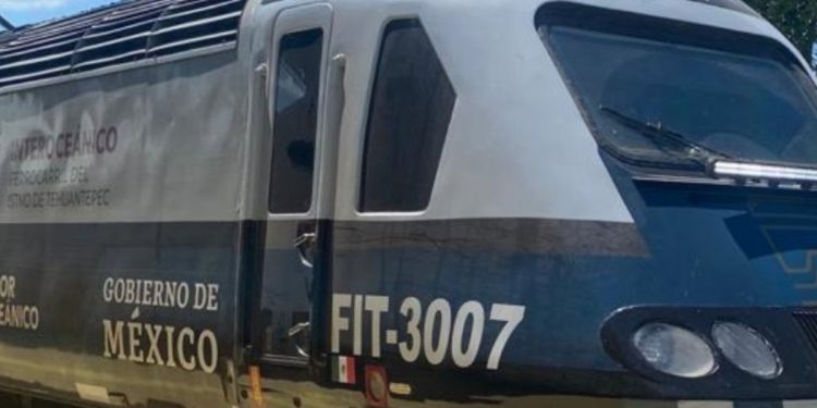 Al menos 15 heridos al descargar el tren Interoceánico en el sur de México