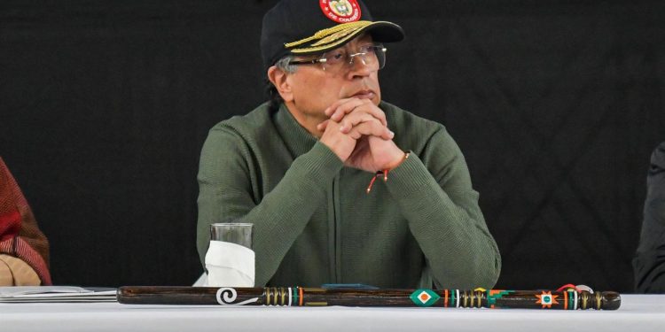 Petro reclama a la Fiscalía colombiana que actúe para extraditar a un «capo» del ELN desde España