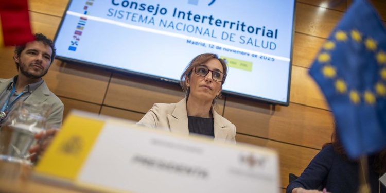 Los choques con las CCAA y las huelgas sanitarias marcan un polémico año para el Ministerio de Sanidad