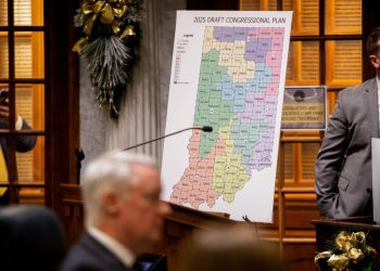 Trump contra republicanos de Indiana: los nuevos mapas de redistribución de distritos pelean en el Senado estatal.
