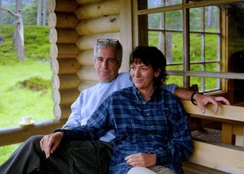 ¿Trump va a perdonar a Maxwell?