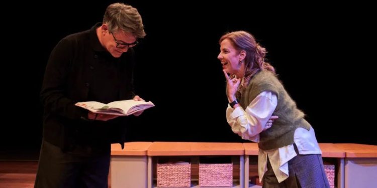 En el hilo de la vida suena Depeche Mode