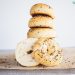 Bagels de yogur griego ricos en proteínas (¡perfectos para el desayuno!)