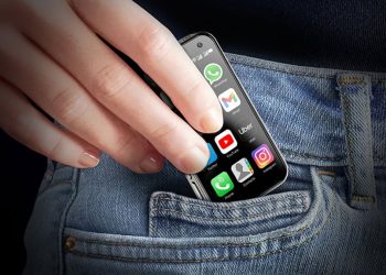 Un pequeño teléfono inteligente para una vida más grande y menos distraída: solo $85