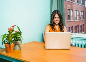 Proteja 9 dispositivos con este bloqueador de anuncios de $16 y acceso de por vida