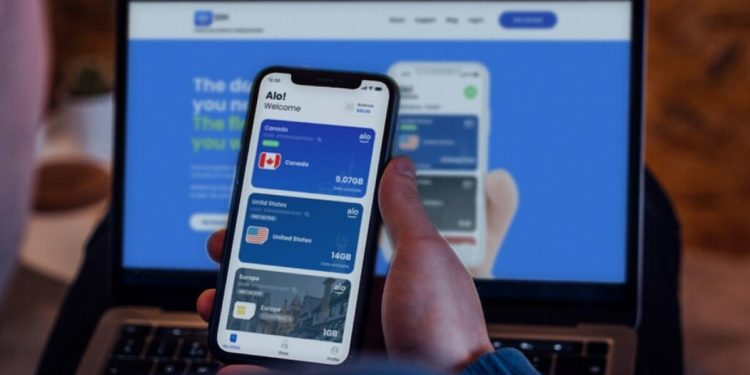 Esta tarjeta eSIM te permite estar conectado en el extranjero sin cargos por roaming y ahora tiene un 53% de descuento