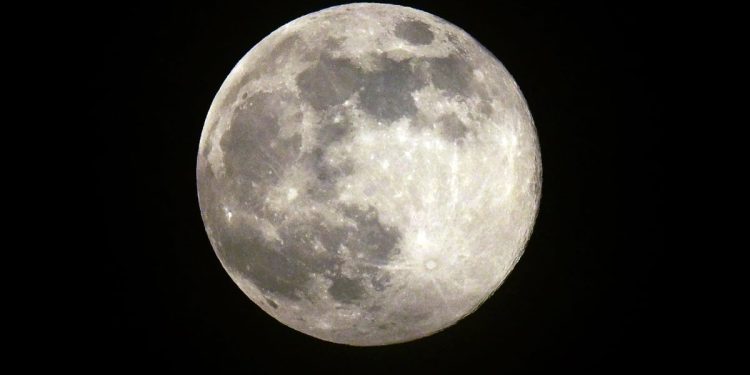 Luna llena de enero de 2026: ¿Cuándo es la superluna y cómo se llama?