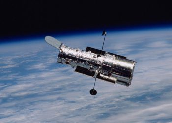 Las constelaciones de satélites planificadas pueden inundar futuros telescopios en órbita