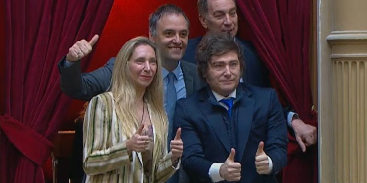 Javier Milei cierra 2025 con un nivel baja en la confianza en su gestión y señales de estabilidad económica