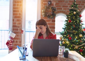 Travailler colgante les fêtes: les astuces d'un psy pour ne pas finir épuisé