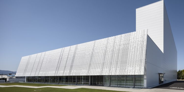 Nakano Seiyaku Kusatsu Factoru / TAISEI DESIGN Planificadores Arquitectos e Ingenieros