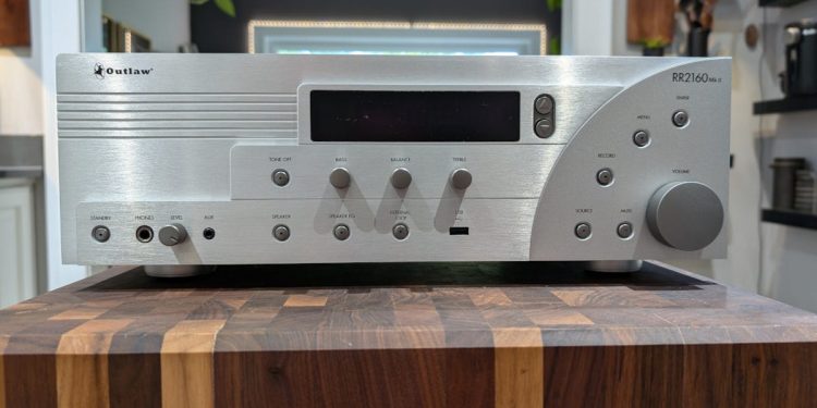 No esperaba que un amplificador retro sonara tan preciso en todos los géneros, pero este lo logra.