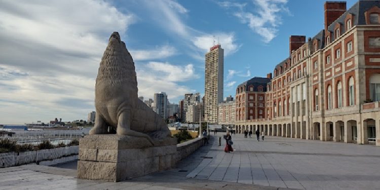 Viaje promedio cuesta a argentinos 2,38 veces el salario medio