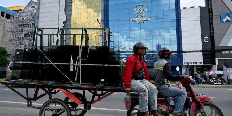 ¿Es la industria del fraude de Camboya demasiado grande para quebrar?