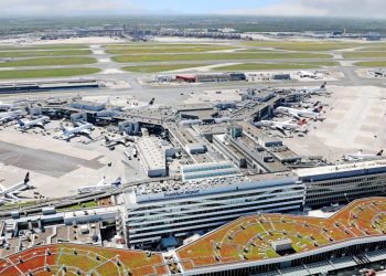 Las afirmaciones climáticas de las que las aerolíneas ya no pueden hablar en Europa La UE toma medidas enérgicas contra las afirmaciones de lavado verde de las aerolíneas