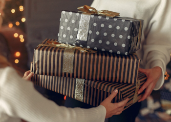 Regalos de Navidad que combinan estilo, tecnología y funcionalidad.