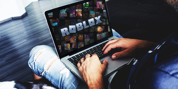 Rusia bloquea Roblox por distribución de «propaganda» LGBT