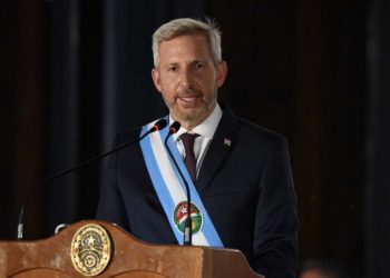 Rogelio Frigerio recibió un adelanto del Gobierno nacional de $220.000 millones