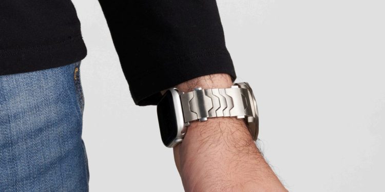 Esta correa de reloj de dos caras te permite ocultar un Apple Watch debajo de tu Rolex