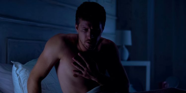 Crisis cardiaca nocturna, ce que revela un nuevo estudio sobre un peligro subestimado