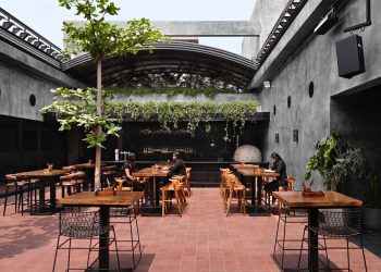 Restaurante Tabula Rasa 2.0 / Cambio de diseño de 23 grados