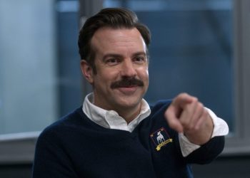 Netflix planea seguir vendiendo programas de Warner a Apple TV, como Ted Lasso