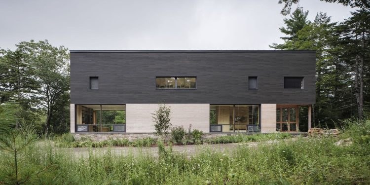 La Residencia Roost / OPAL