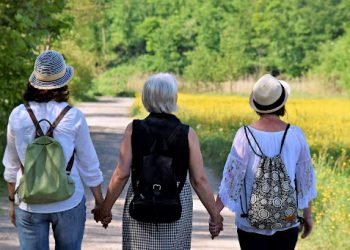 Menopausia sin tabúes: el CBD reescribe el guión de la madurez femenina