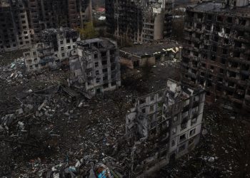 Los últimos bastiones orientales de Ucrania persisten en la lucha de Rusia por Donbass: NPR