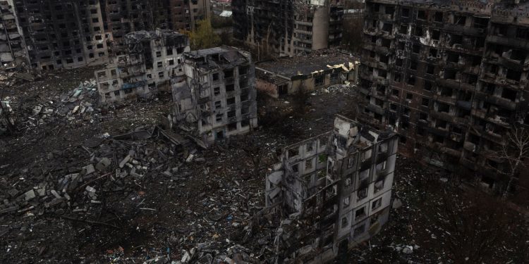 Los últimos bastiones orientales de Ucrania persisten en la lucha de Rusia por Donbass: NPR