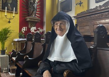 Monjas austriacas que escaparon de una residencia de ancianos esperan noticias del Vaticano: NPR