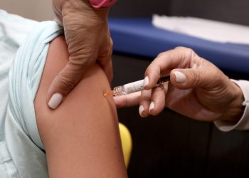 Asesores de los CDC examinan el calendario de vacunas infantiles: vacunas