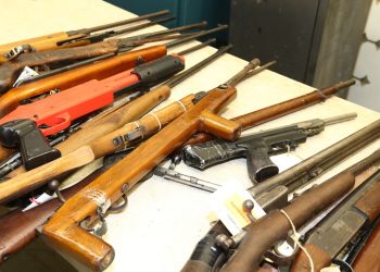 Cómo Australia pudo anunciar nuevas y estrictas leyes sobre armas después del ataque a Bondi Beach: NPR